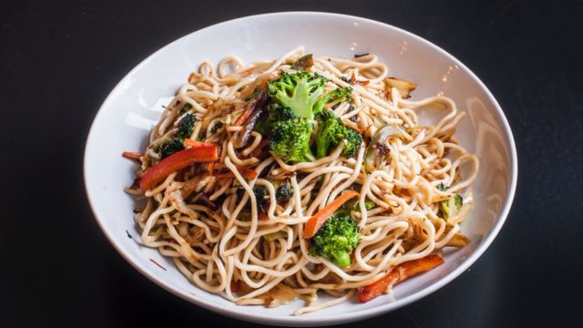 嵐にしやがれ 西北拉麺 シーベイラーメン の汁なし麺が美味しそう お店の場所や予約できるか紹介 東京カフェ