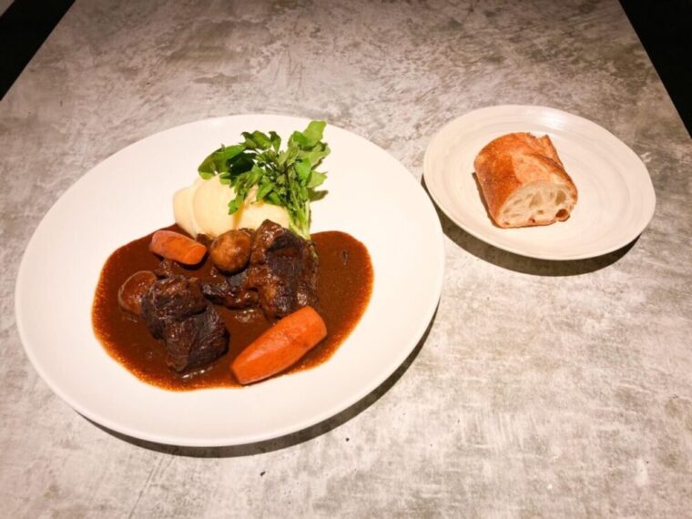 焼肉たまき家 松尾シェフ 極上手造りメスウシビーフシチューが絶品 クラファンで購入可能 4月30日まで