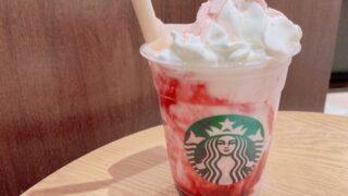 さくらカシスストロベリー白玉フラペチーノ