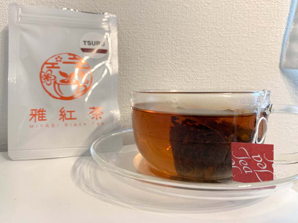 雅紅茶 TSURU
